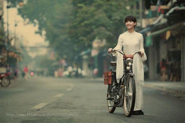 4 cung đường đạp xe yêu thích của người Hà Nội